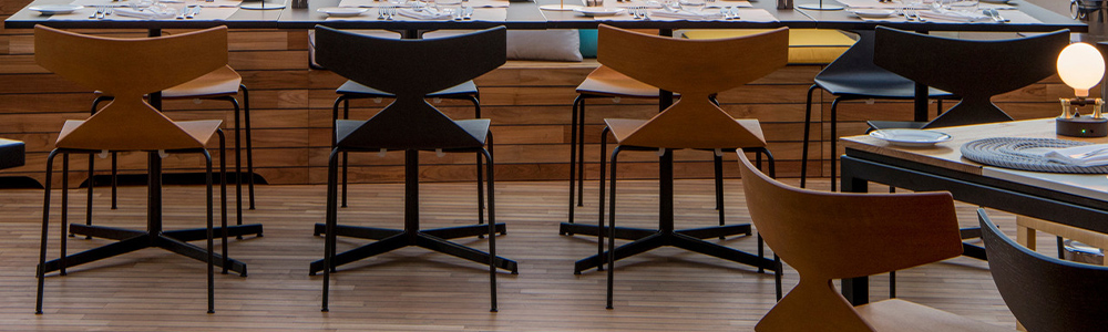 Arper-Saya-Vierfuss-BannerhlTqv8tcp6BU1