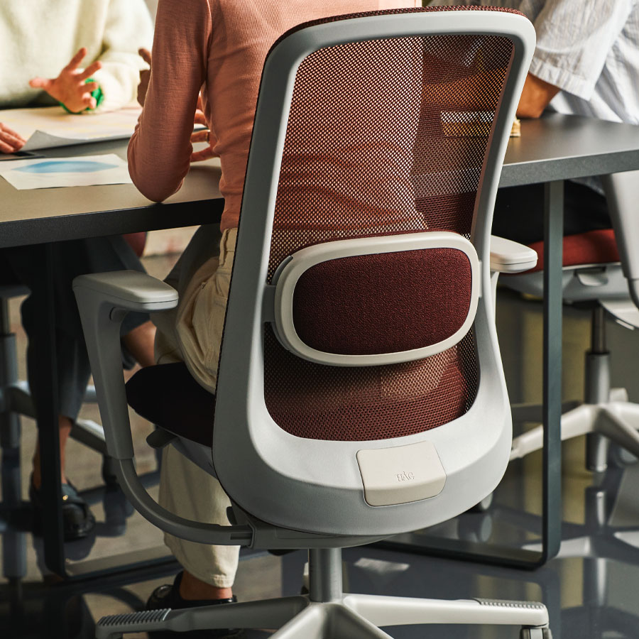 HAG SoFI Mesh 7500 Burgundy mit Gestell in Weiß