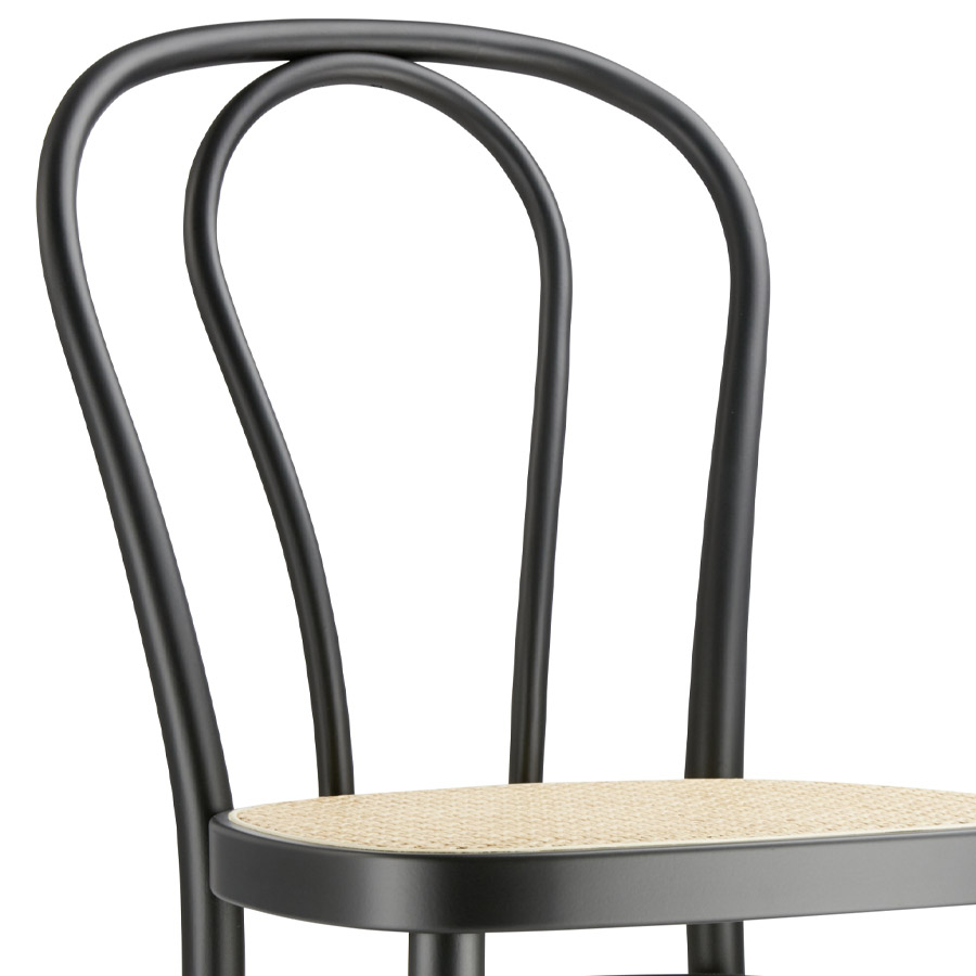 THONET 218 Bugholzstuhl Bistrostuhl schwarz mit Rohrgeflecht - Nahaufnahme