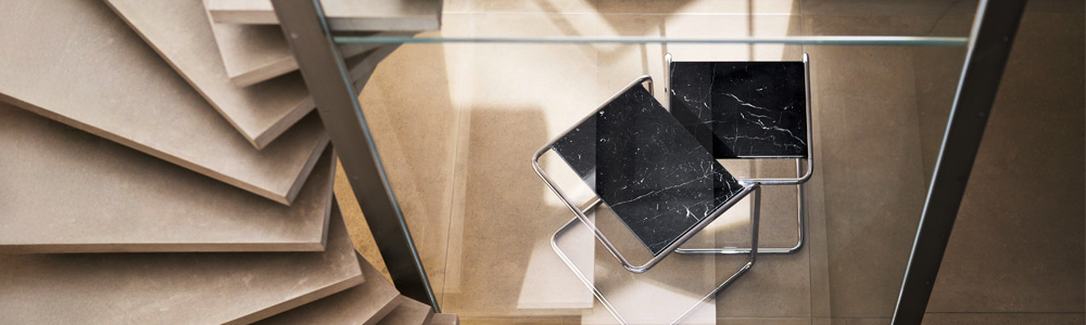 BannerJSThonetTische