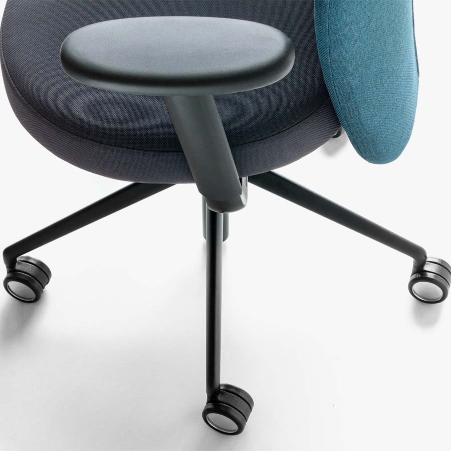 Girsberger Marva Bürostuhl Homeoffice mit Designrollen - Detailansicht