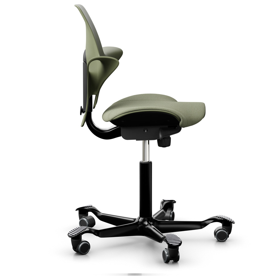 HAG Capisco Puls 8020 Moss grün mit Gestell schwarz Bezug Capture grüngrau