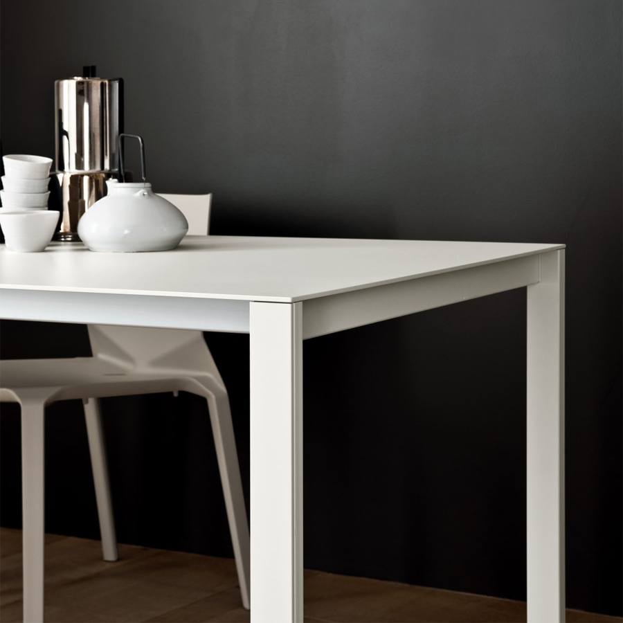 Kristalia Thin-K Aluminium Esstisch | Gartentisch | Weiß