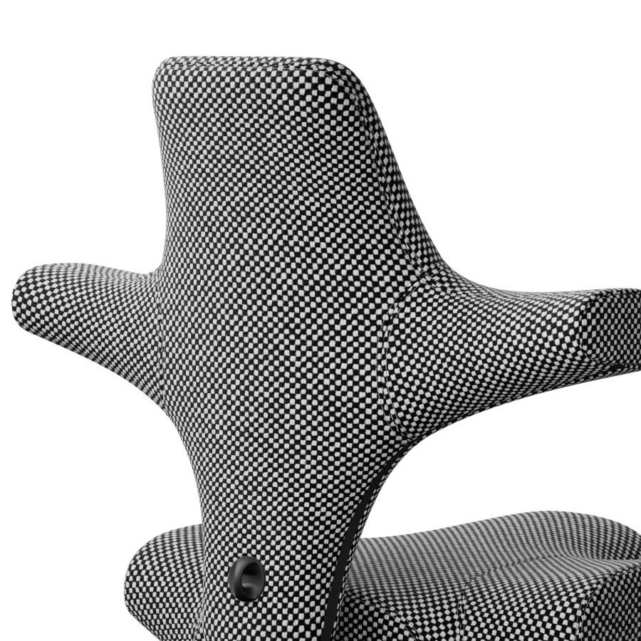 HAG Capisco 8106 mit Designstoff Sisu black and white Detail 2