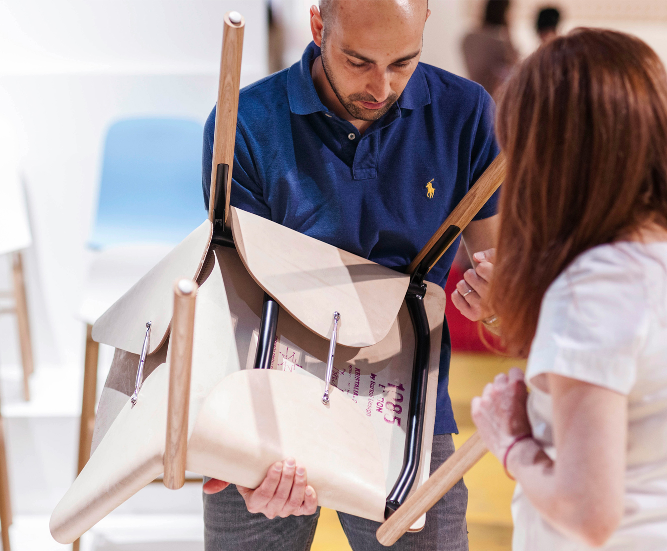 1085 Edition Kristalia Stuhl