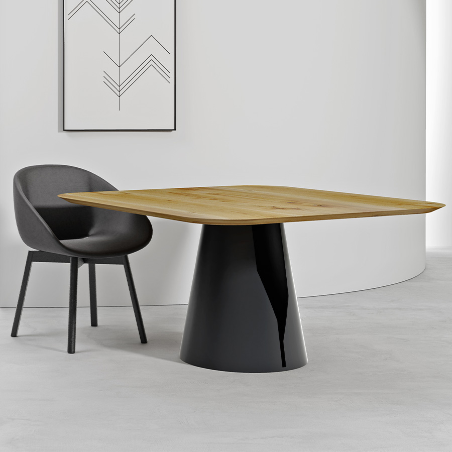 Trebord Mono Tisch Eckig Tischplatte Eiche, Gestell RAL9005 schwarz