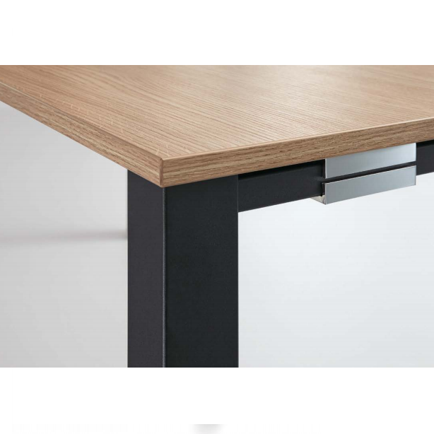 Palmberg Systo Tec Tisch mit Quadratrohr