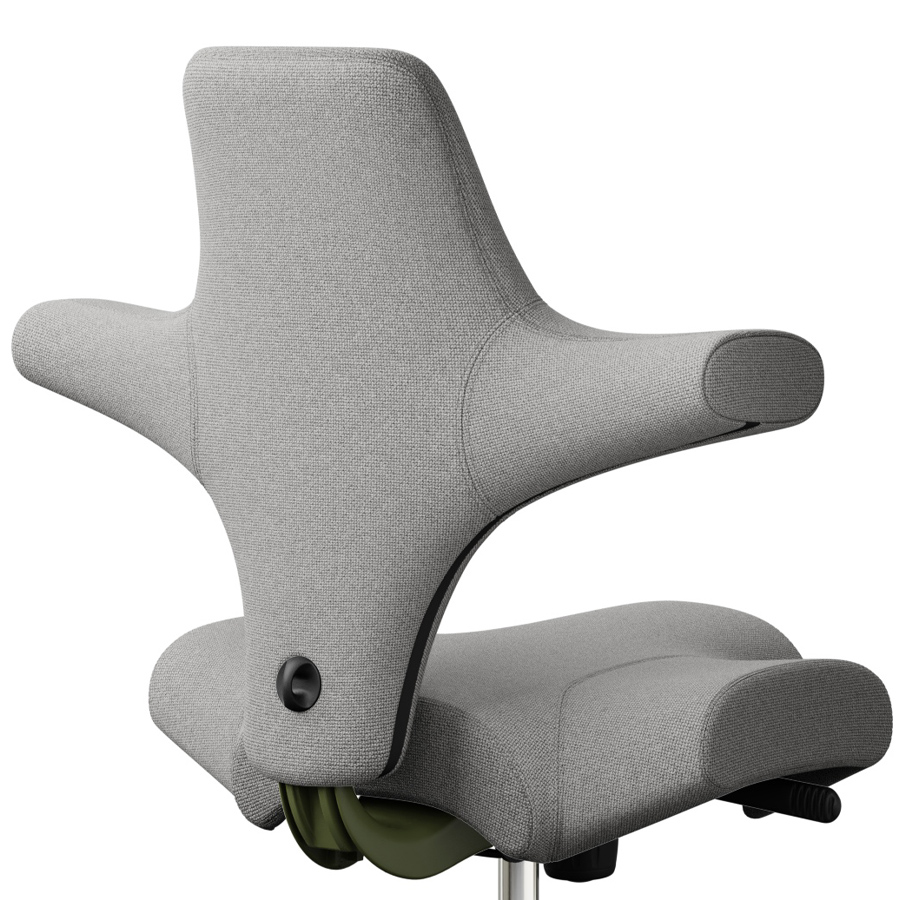 HAG CAPISCO 8106 Stoff Cura hellgrau mit Sattelsitz - Gestell Moss grey - Nahaufnahme