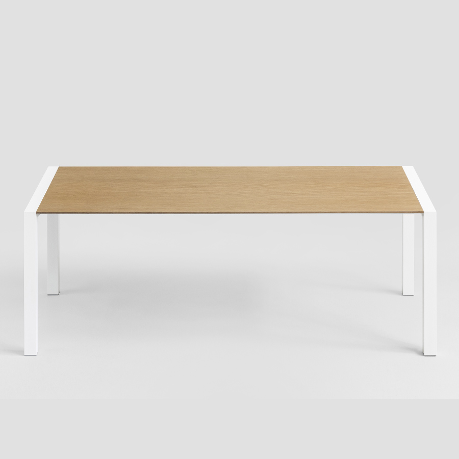 Kristalia Sushi Esstisch - Beispielbild - Oberfläche Holz