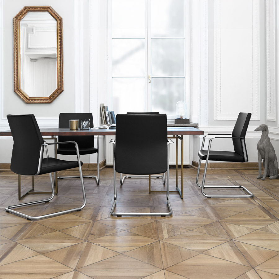 Profim MyTurn 21VN Freischwinger Bezug Leder Premium schwarz, ohne Steppung, mit Armauflage in Leder schwarz