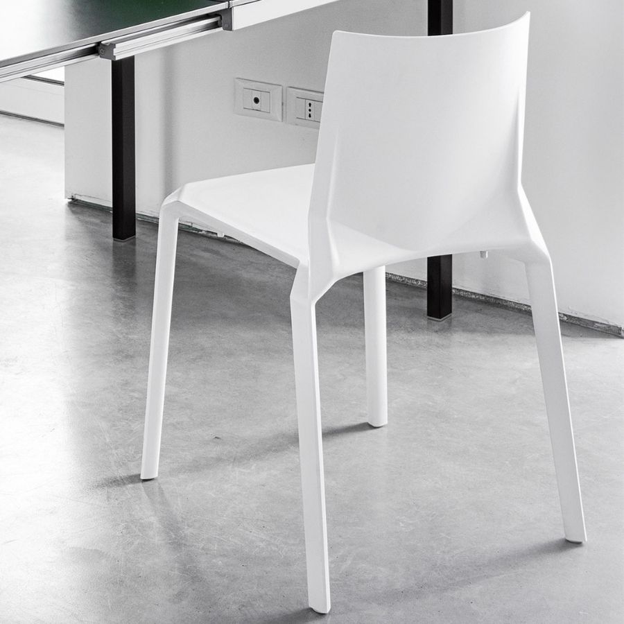 Kristalia PLANA Stuhl mit Vierfußgestell weiß