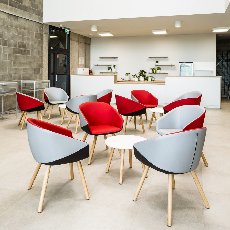 Bejot Oxco OX W 740 Sessel mit Holzbeinen Stoff Sawana