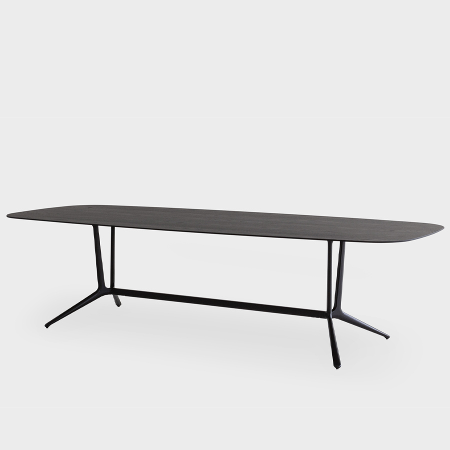 lapalma Trail Tisch Indoor | schwarz offenporig | rechteckige Platte | Beispielbild