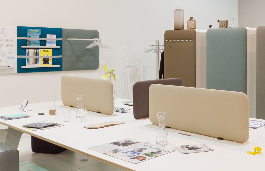 Cascando Pillow Desk 1