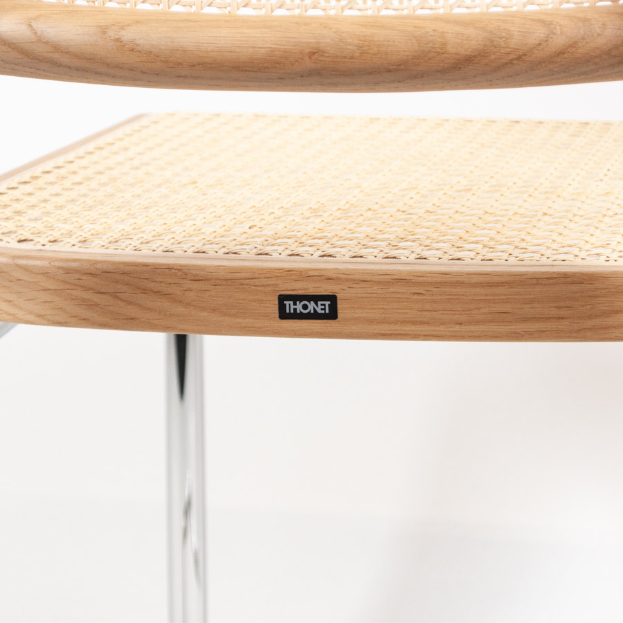 THONET Stahlrohr-Freischwinger S 64 V Eiche Pure Materials - Nahaufnahme