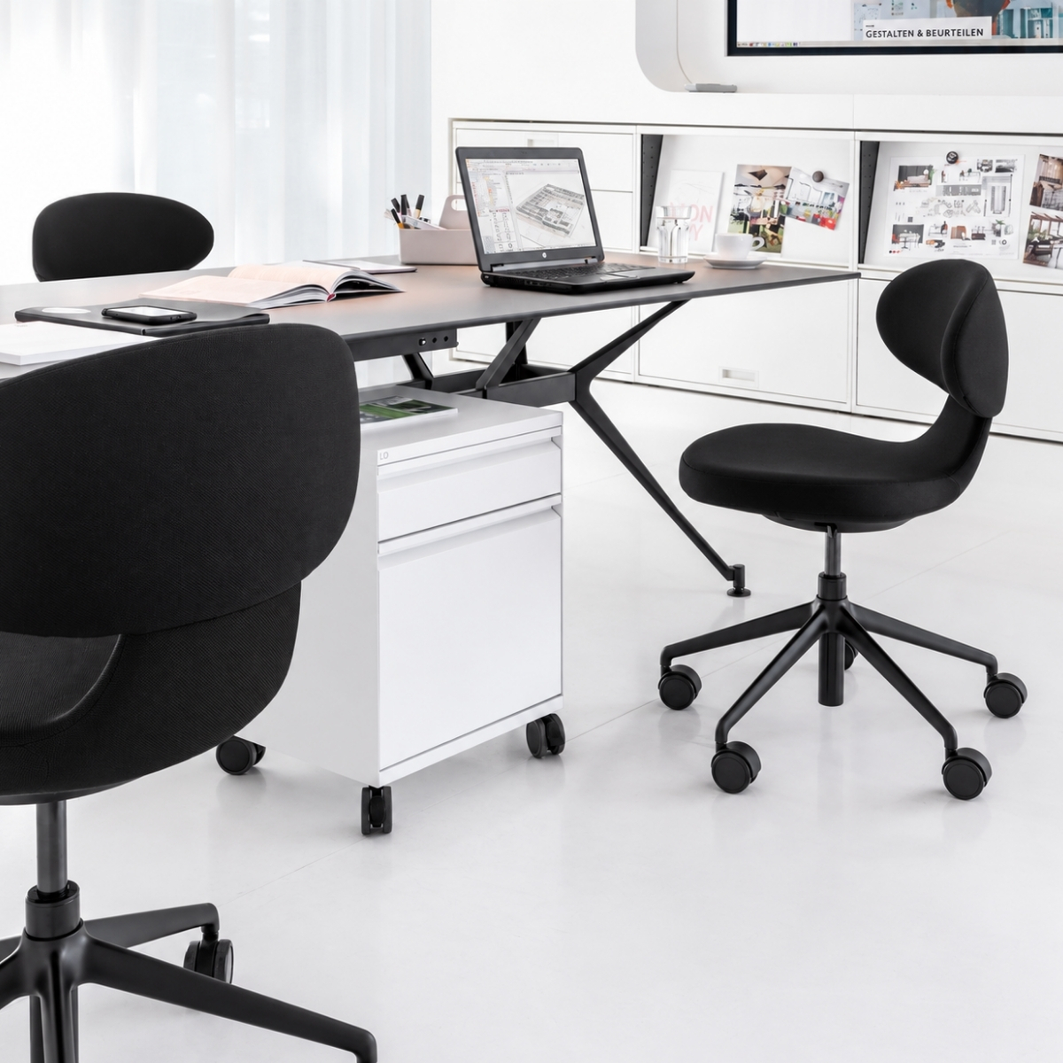 Girsberger Simplex schwarz milieu 1