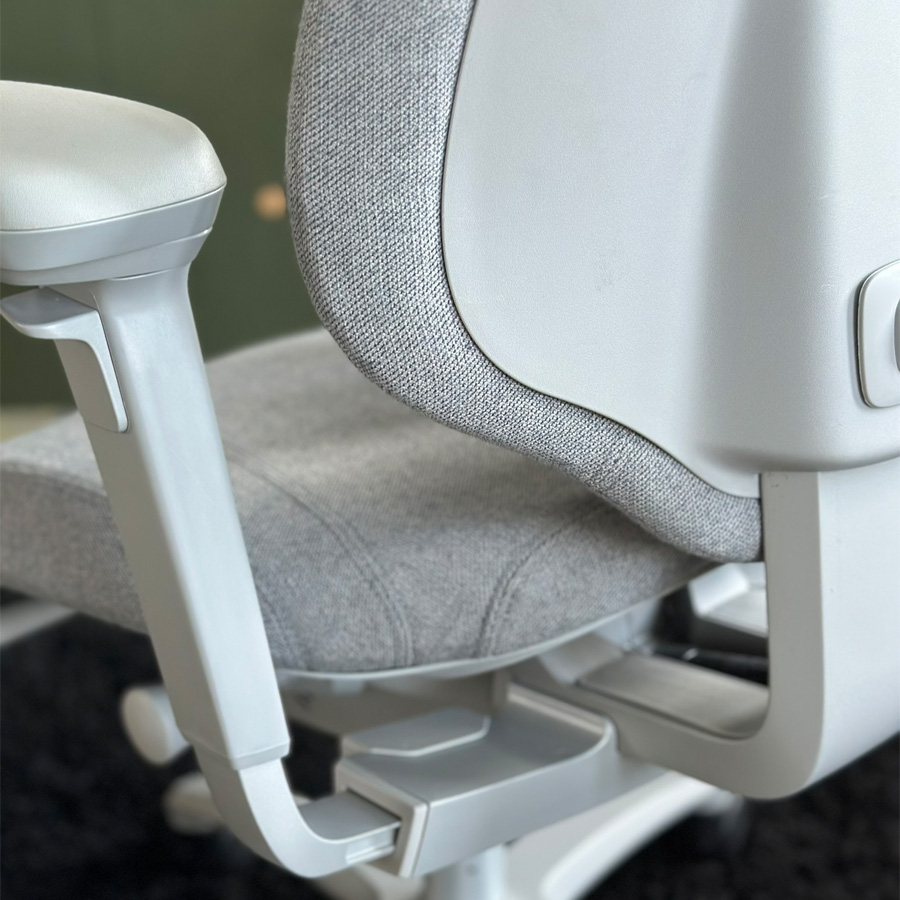 RH Mereo 200 Silver Grey Bürostuhl Bezug Capture 4102 hellgrau