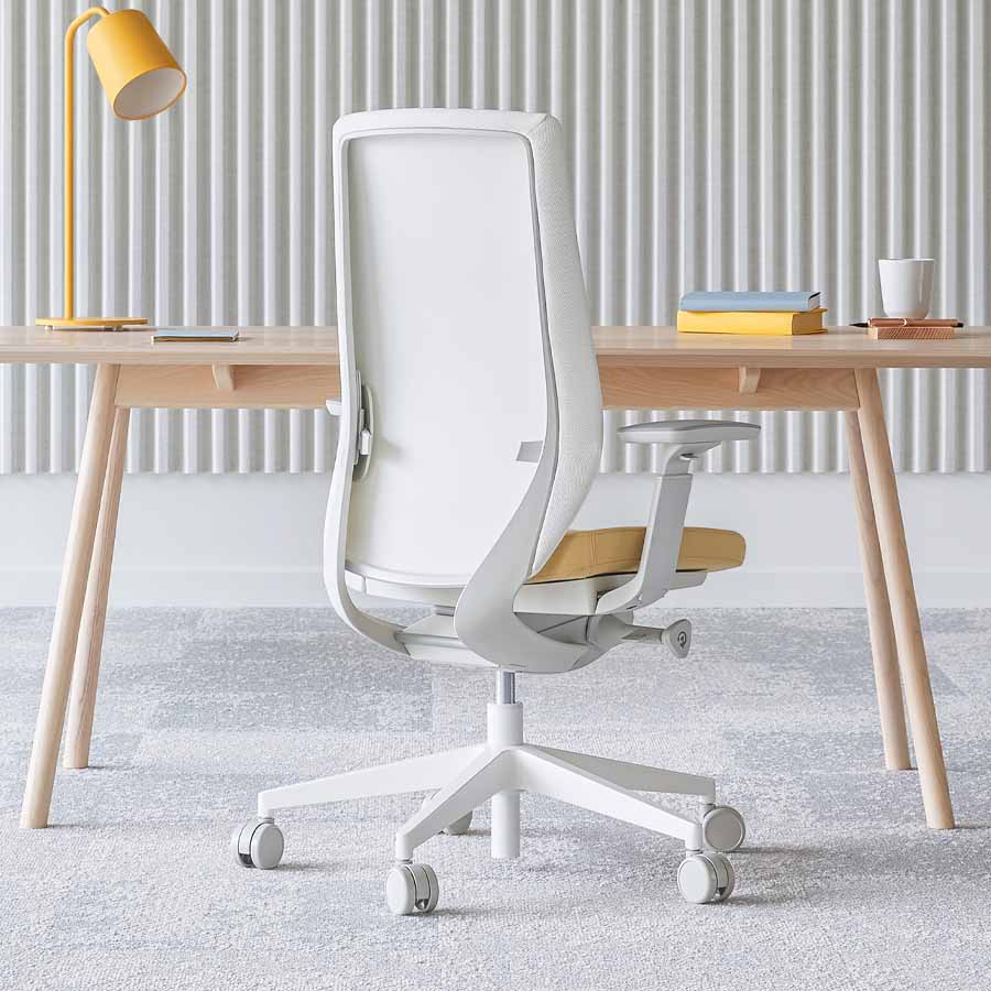 Profim AccisPro mit Netzrücken weiß Beispielbild