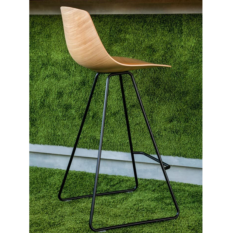 lapalma Miunn Barhocker mit Kufengestell und Sitz aus Eiche