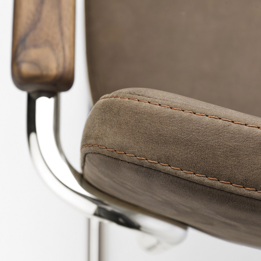 Thonet Knappnaht - Beispielbild