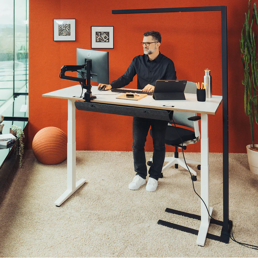 Yaasa Desk Expert Gestell weiß, Tischplatte Multiplex-Weiß