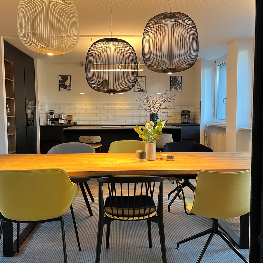 Trebord Classic Esstisch Gestell Standard U, RAL 9005 schwarz, Eiche