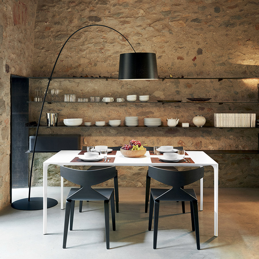 Arper NUUR Tisch - Beispielbild