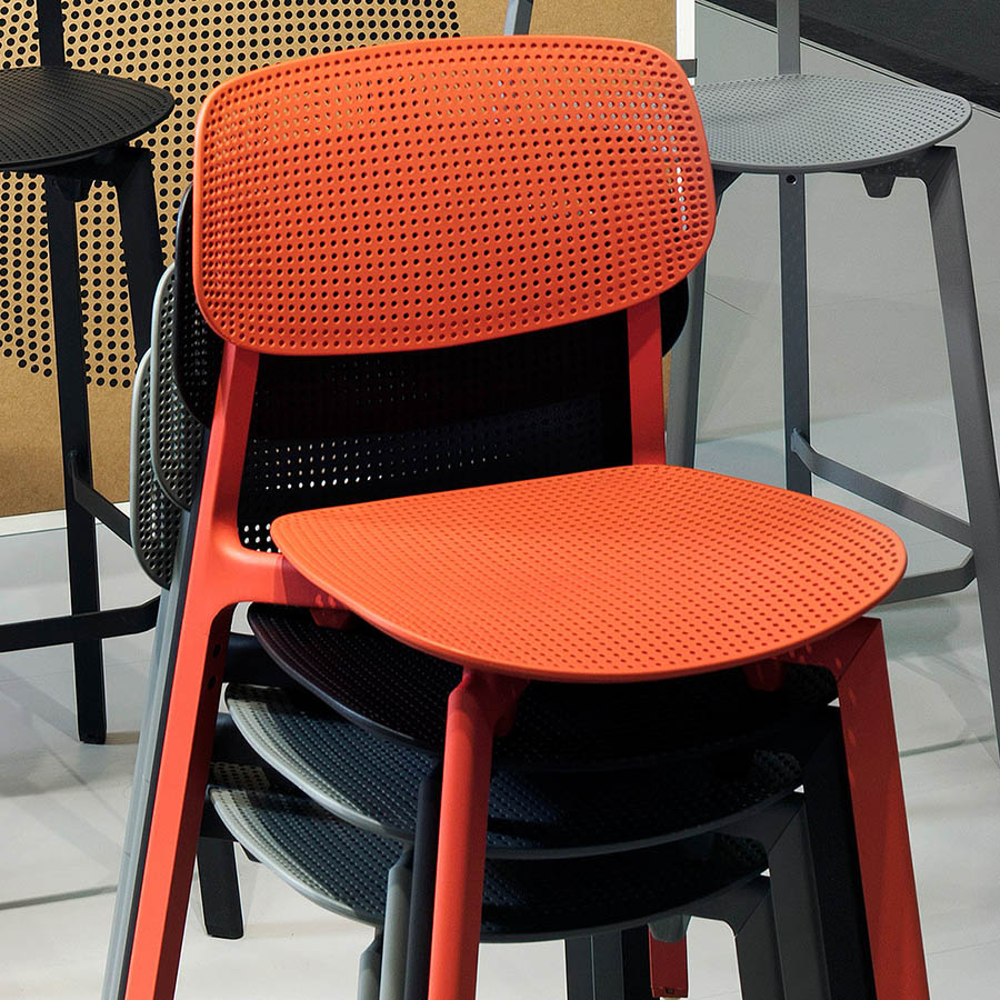 Kristalia COLANDER Barhocker Modelle Bild3