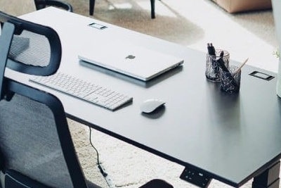 glossarbild-ordnung am arbeitsplatz