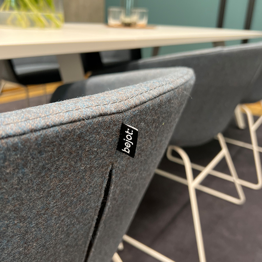 Bejot Oxco-small-oxs270 Konferenzstuhl Detail Stoff Synergy Filz - Detailbild