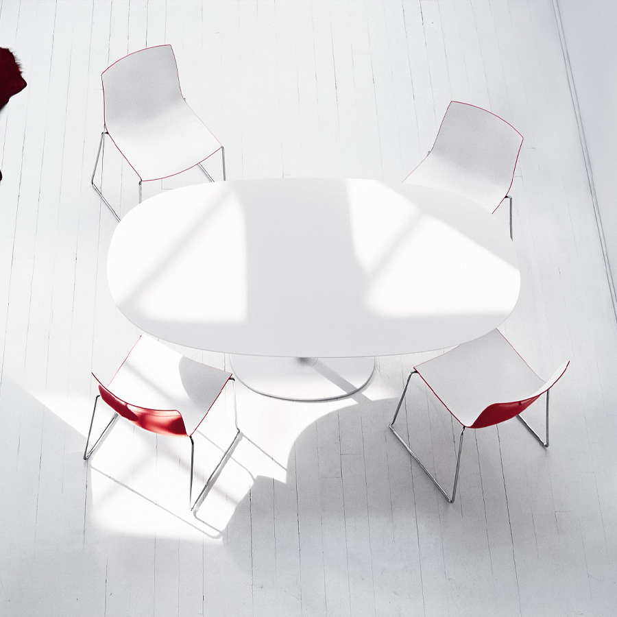 arper catifa 46 0278 zweifarbig Kufengestell Beispielbild