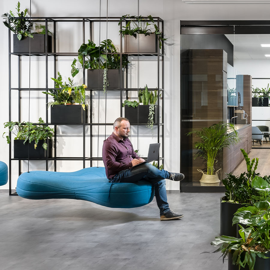 Noti Bouli Sofa mit Hängeseile Beispielbild