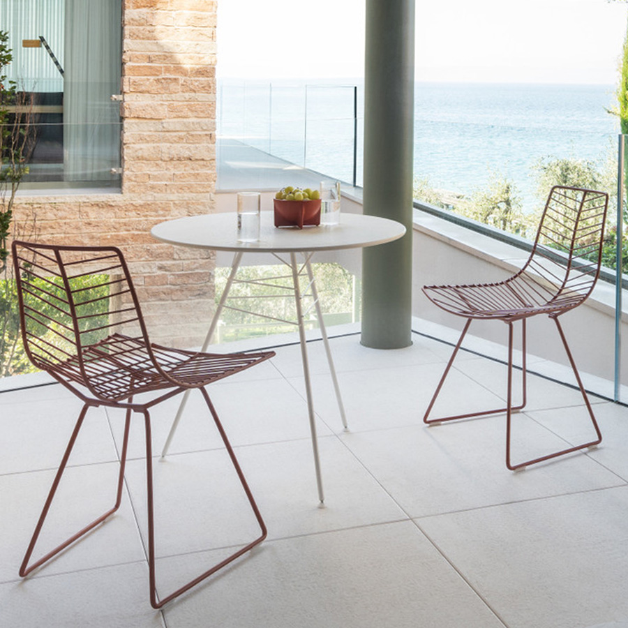 Arper Leaf 1830 Gartentisch | weiß