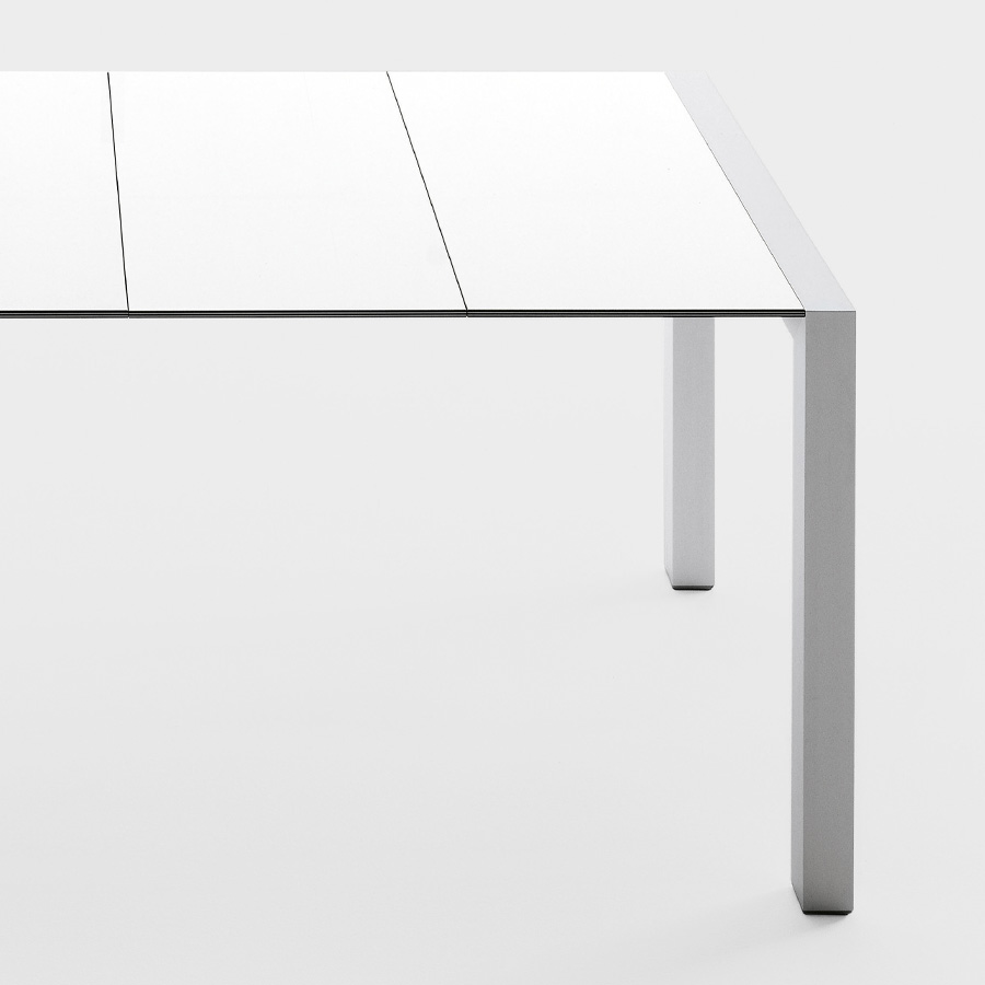 Kristalia Sushi Esstisch - Beispielbild