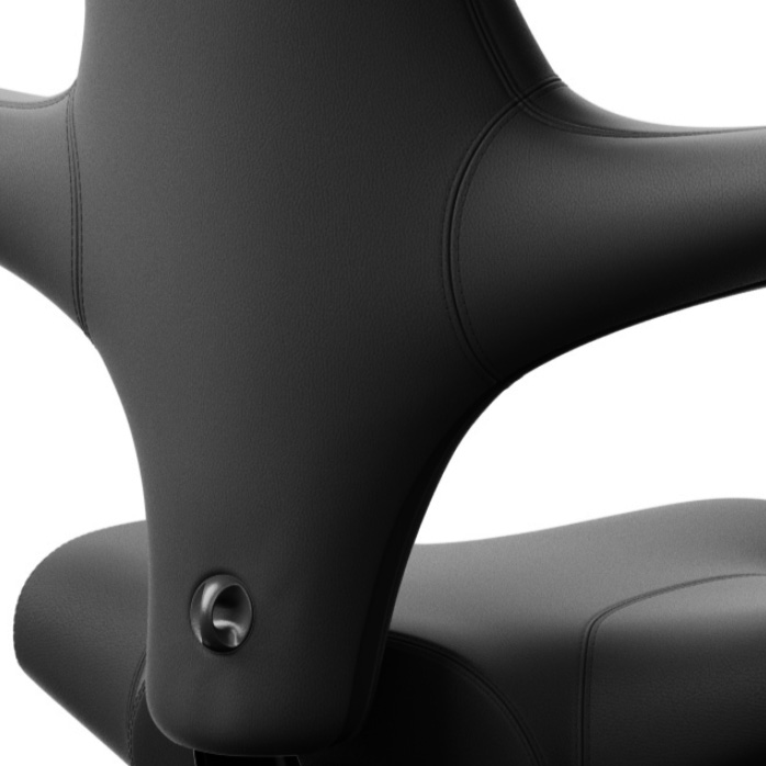 HAG Capisco 8106 Leder schwarz mit Gestell silbergrau