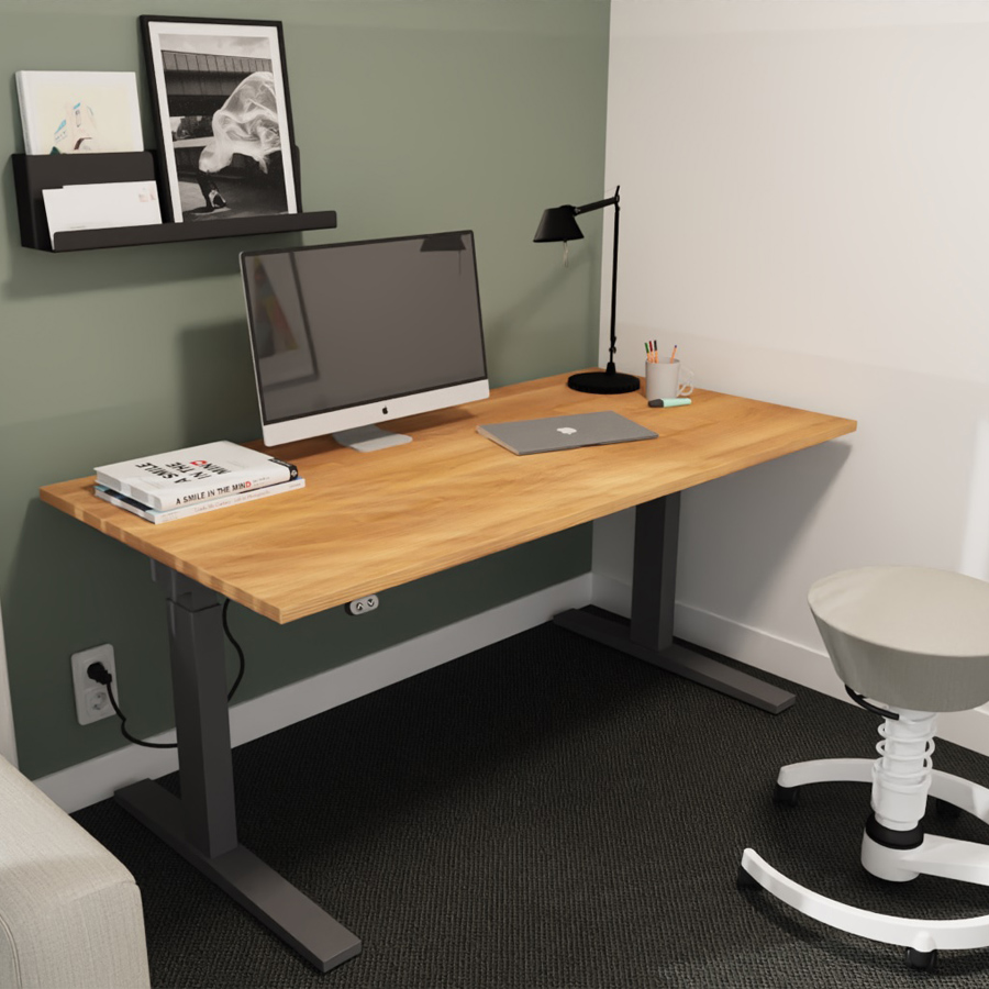 RWH Action Schreibtisch elektrisch verstellbar - Nussbaum
