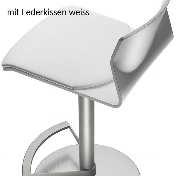 Kai lapalma mit Lederkissen