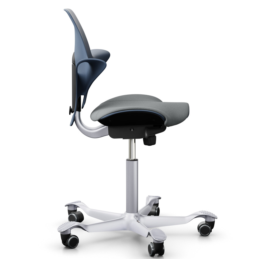 HAG Capisco Puls 8020 Blueberry mit Bezug Light ash grey Select (Gabriel) SC60131 Seitenansicht