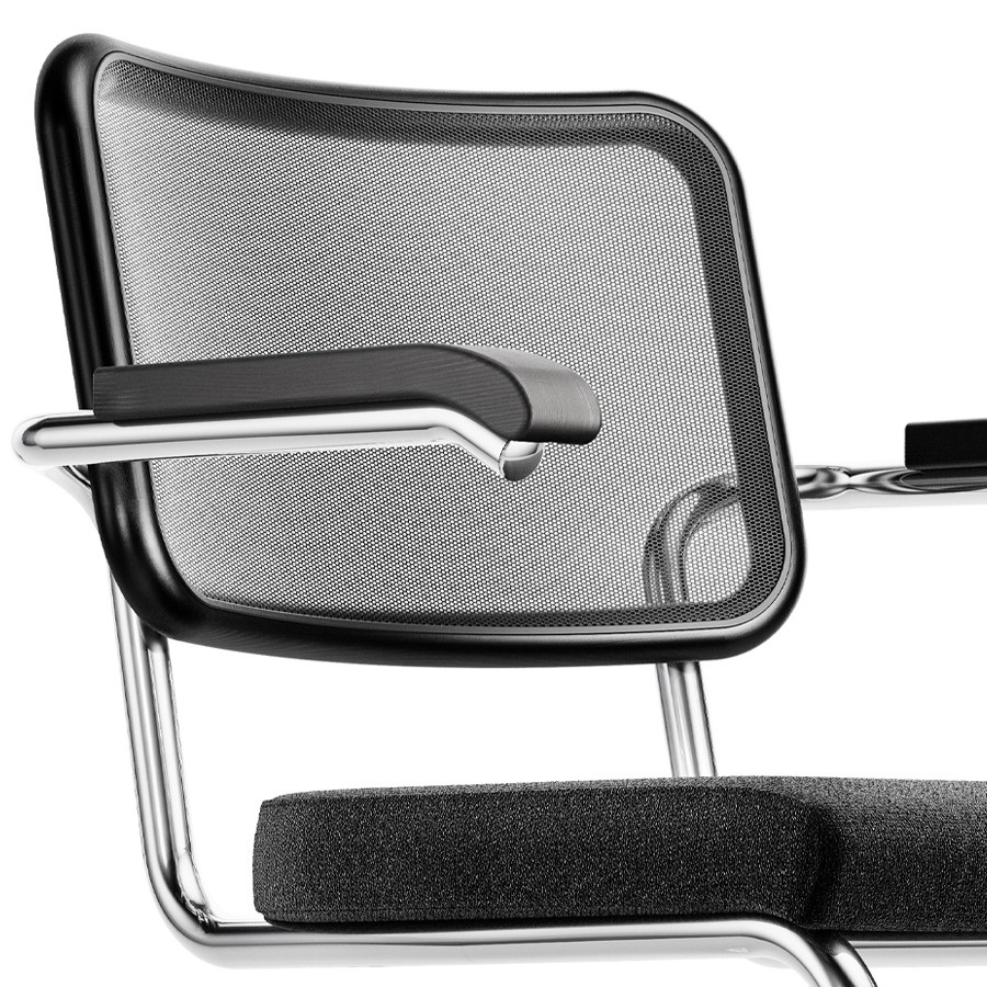 THONET Stahlrohr-Freischwinger S 64 SPVN Netzrücken, Sitz vollgepolstert u. Armlehnen - Nahaufnahme