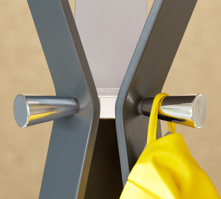 Cascando Bend Garderobe anthrazit Nahaufnahme