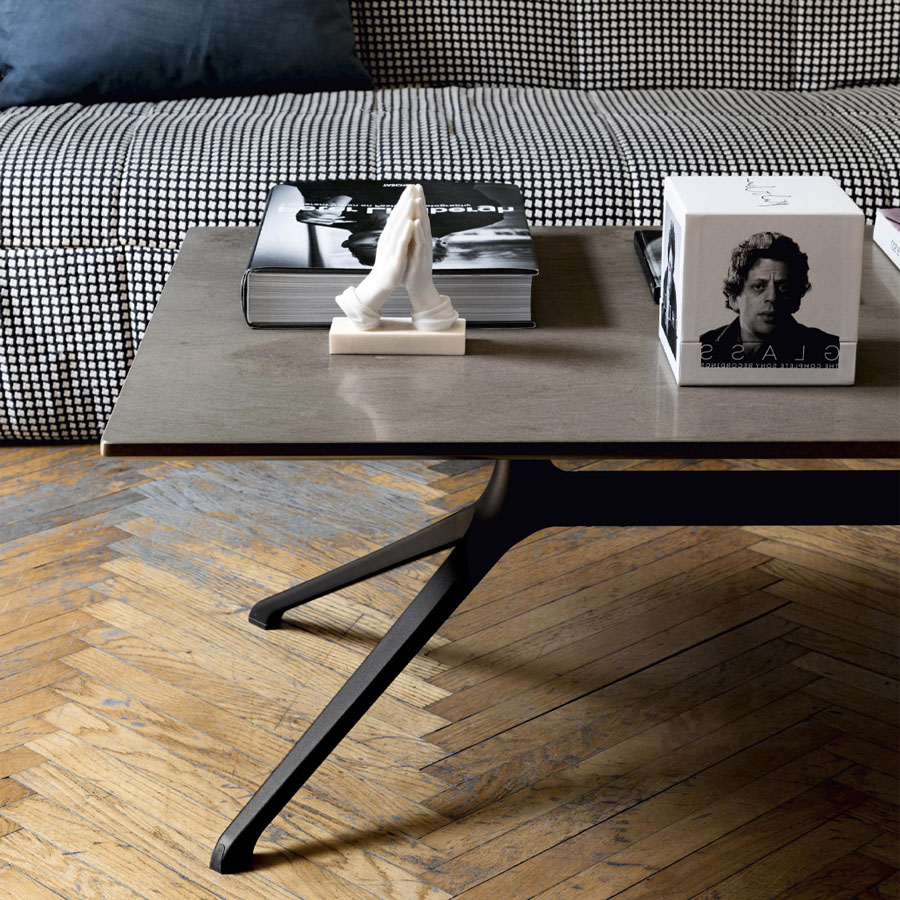 Kristalia Elephant Double Beistelltisch | Abbildung mit Steinplatte für Innenbereich