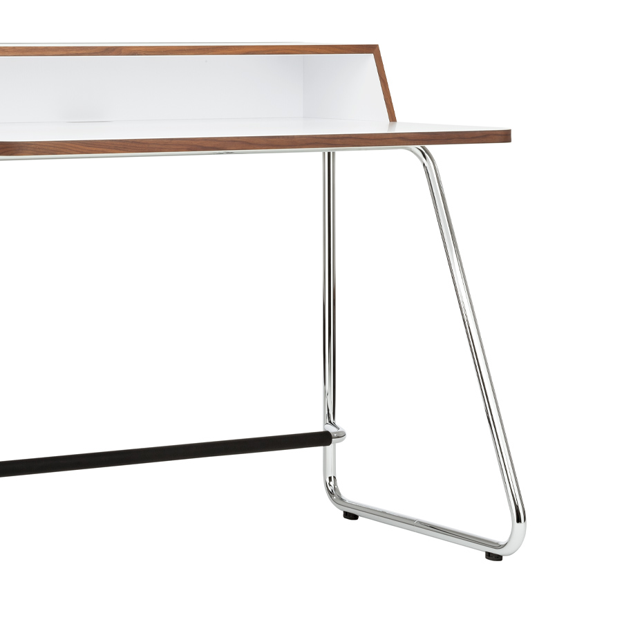 THONET Stahlrohr Schreibtisch S 1200 cool white - Nahaufnahme