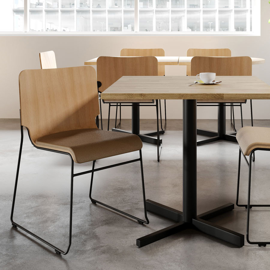 Bejot Wei WE 271 Kufenstuhl Sitzfläche Eiche natur ONB, Gestell schwarz, Sitzpolster C181 Leder beige