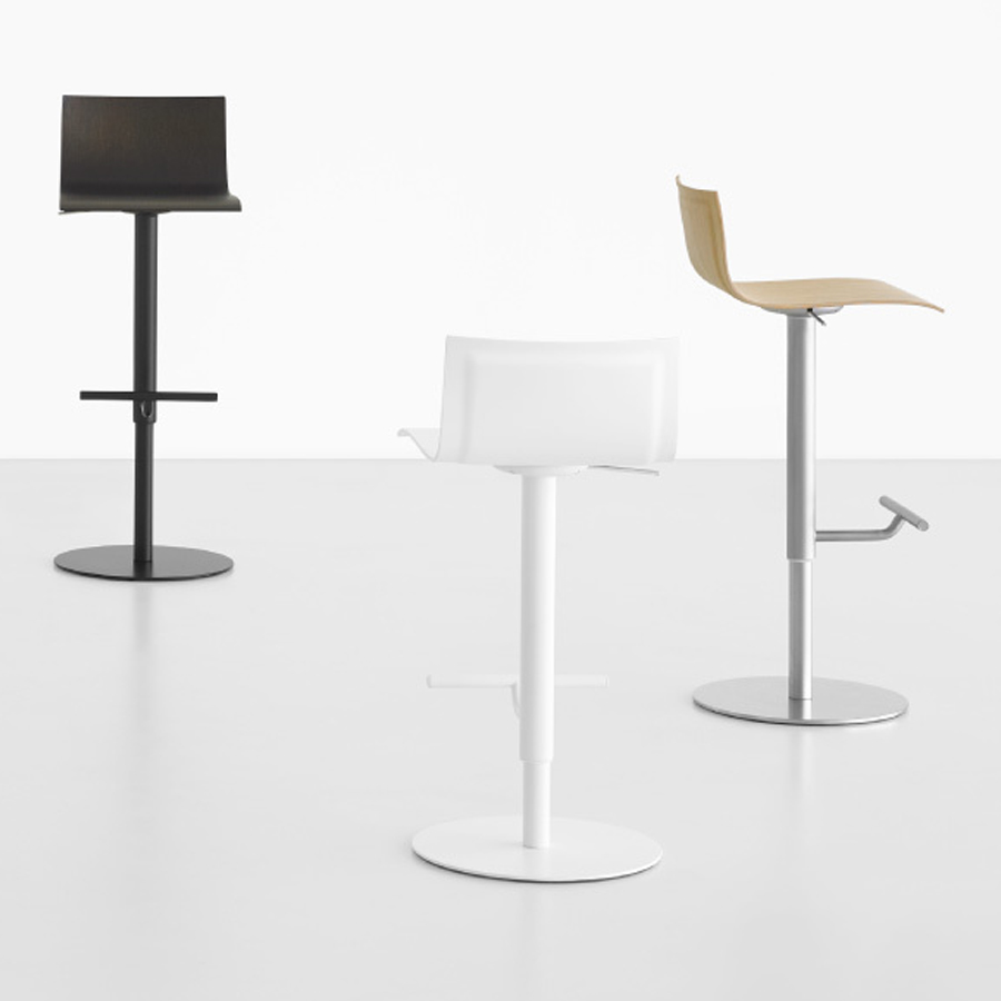 lapalma THIN Barhocker - Gestell Pulverbeschichtet - schwarz oder weiß