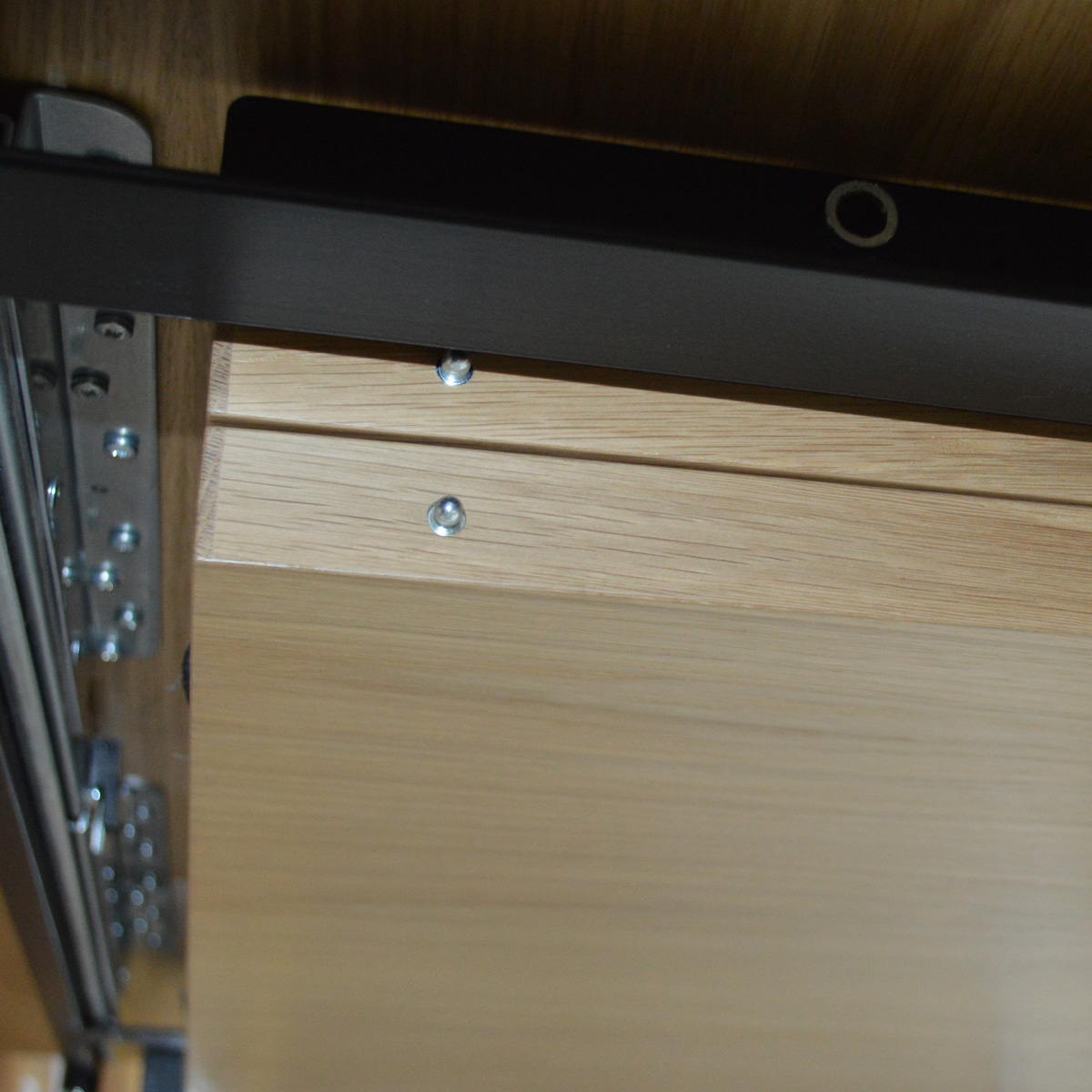 Thonet Ausziehtisch 1072 Detail Tischunterseite