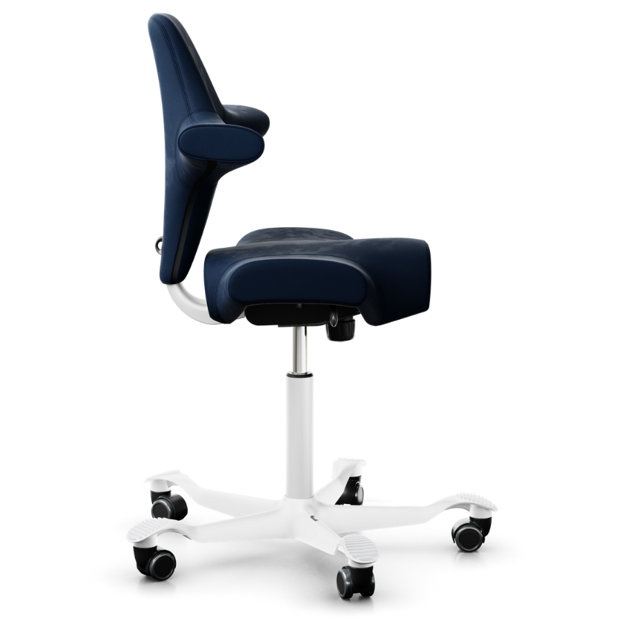 HAG CAPISCO 8106 Stoff Comfort dunkelblau Gestell weiß - seitl. Ansicht