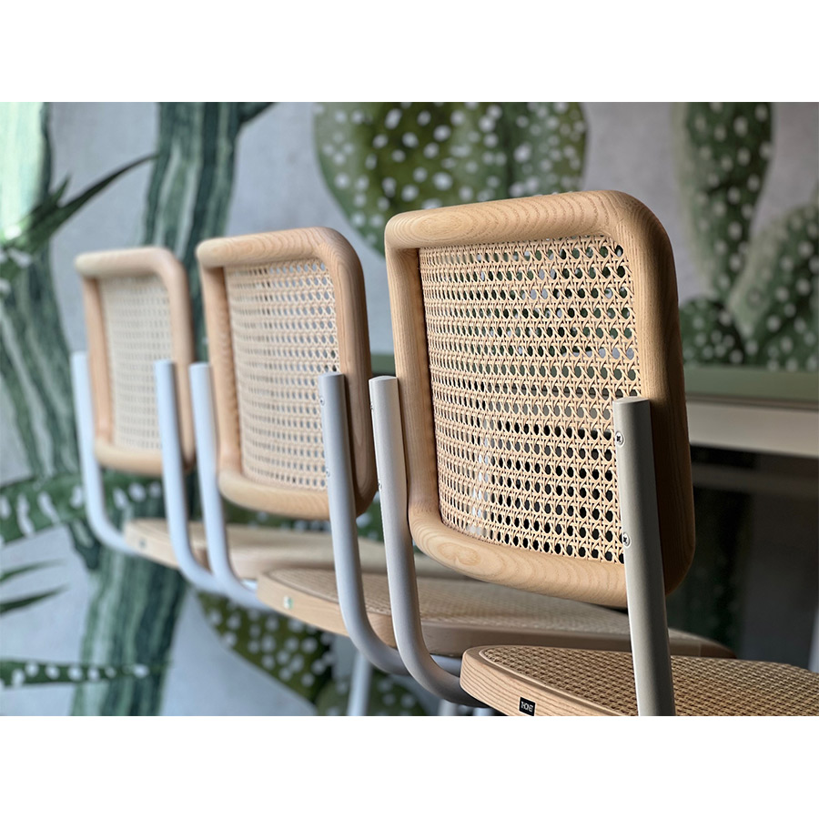 THONET Stahlrohr-Freischwinger S 32 weiß lackiert Esche Pure Materials