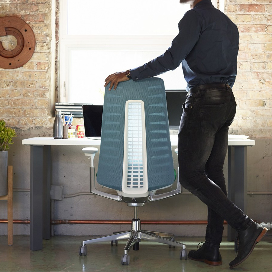 HAWORTH Fern Bürodrehstuhl blau mit Netzrücken