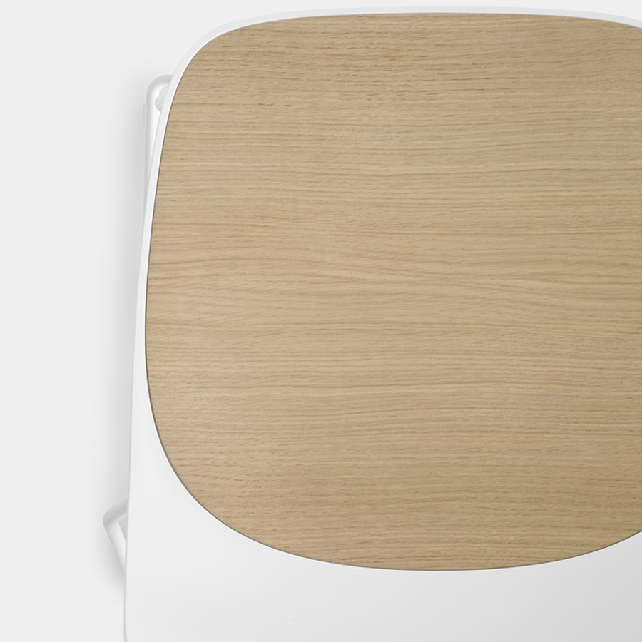 Lapalma SEELA Kufengestell weiß Sitzfläche Eiche gebleicht Draufsicht