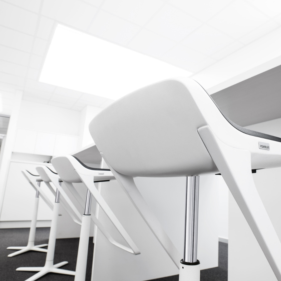 Interstuhl KINETICis5 710K Barhocker Detailansicht